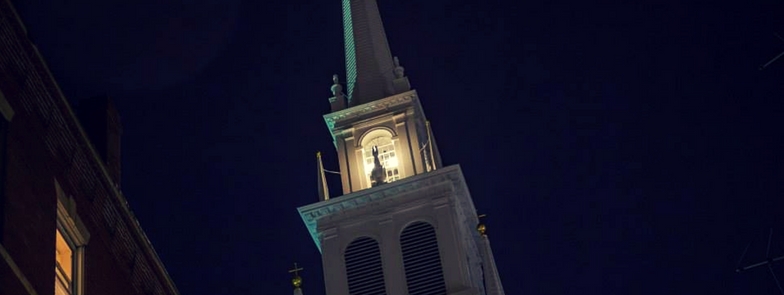 A BOSTON CHURCH USE lclitlantern