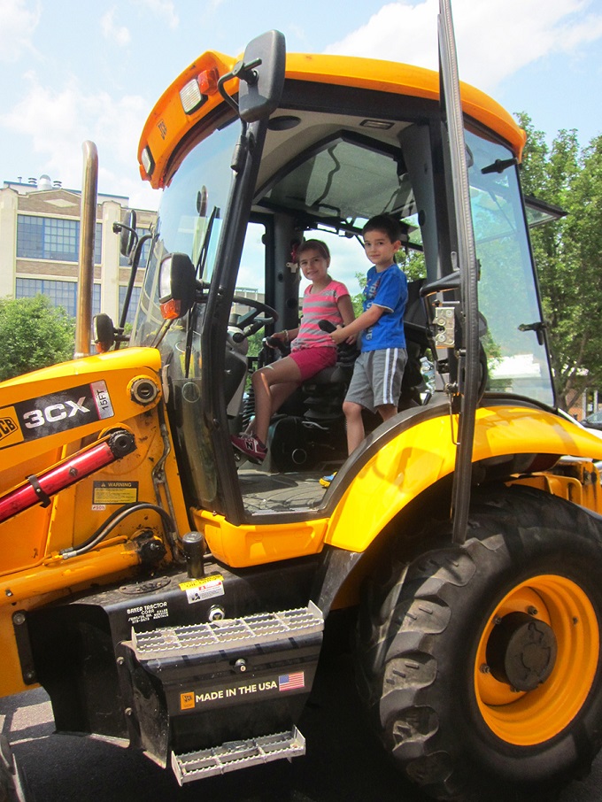 B Wheels at Work-Backhoe Loader