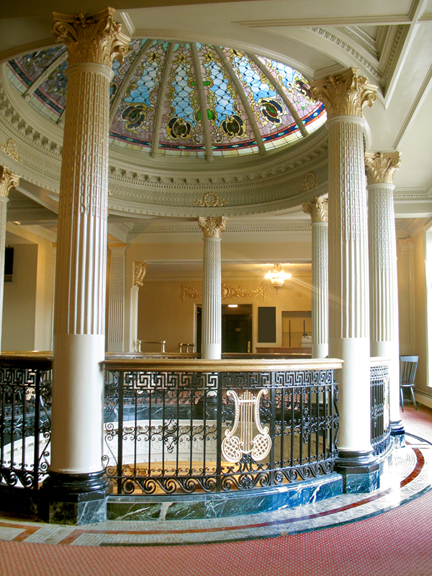 C TRINITY LOBBY lobby-rotunda