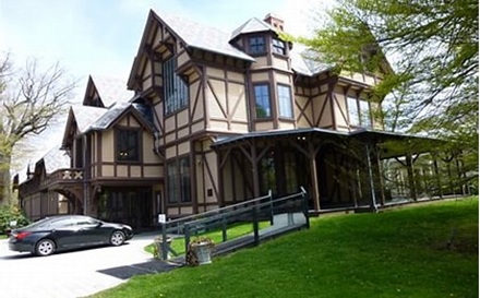 NEWPORT ART MUSEUM