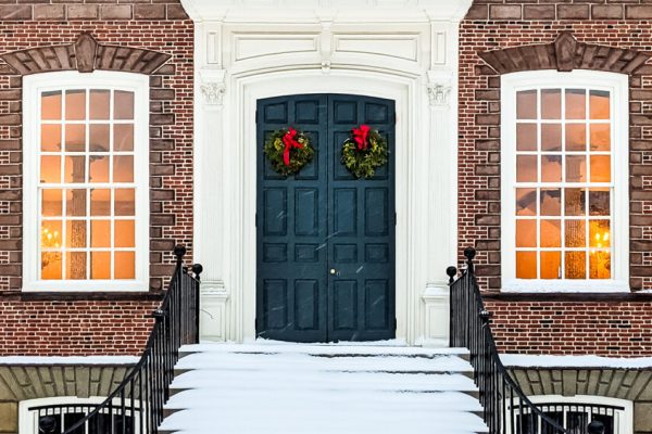 NEWPORT:  HOLIDAY SIP & SHOP