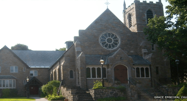 LOBSTER LUNCHEON – CHICHEN SALAD TOO