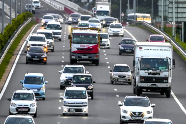 EARTHTALK:  ROAD TIRE TRAFFIC POLLUTION