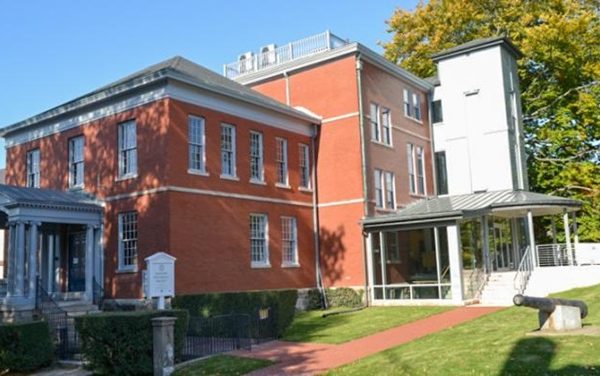 NEWPORT HISTORICAL SOCIETY – MINGLE & JINGLE