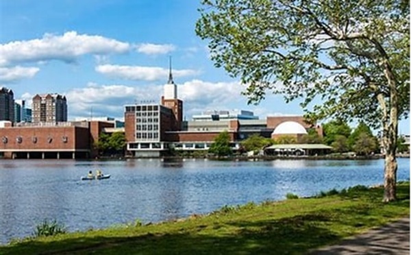 BOSTON SCIENCE MUSEUM