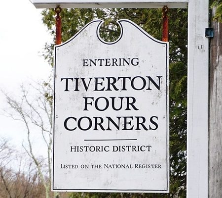 TIVERTON FOUR CORNERS ART CENTER